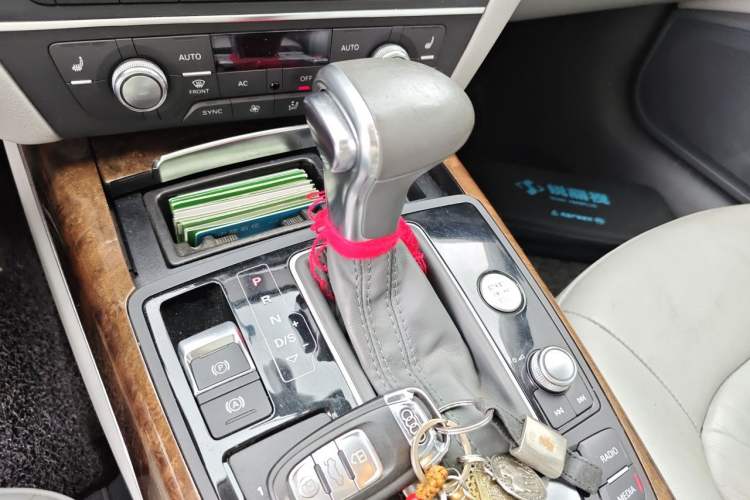 Used Audi A6L 2012 30 FSI Comfort Model Gear Lever