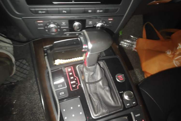 Used Audi A6L 2012 TFSI Standard Model Gear Lever