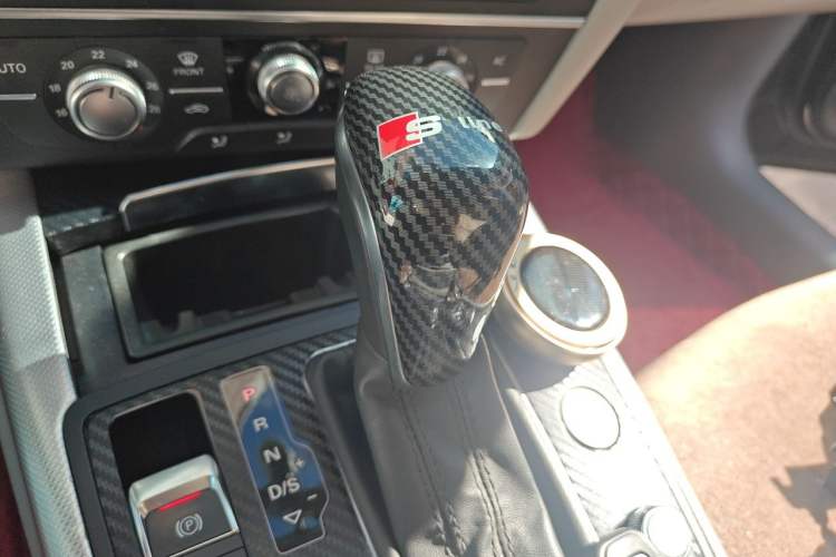 Used Audi A6L 2012 TFSI Standard Model Gear Lever