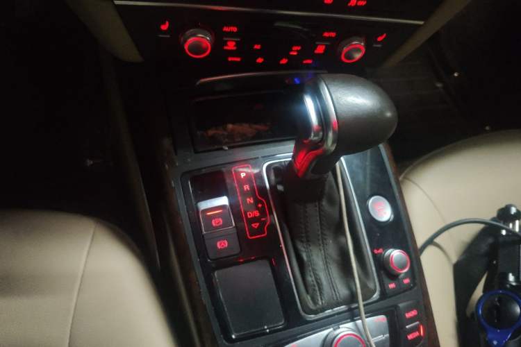 Used Audi A6L 2012 30 FSI Luxury Model Gear Lever