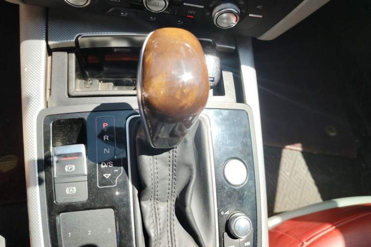 Used Audi A6L 2012 30 FSI Technology Edition Gear Lever