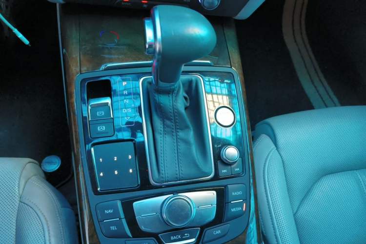 Used Audi A6L 2012 35 FSI Comfort Model Gear Lever