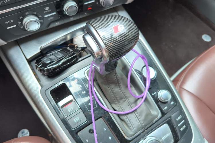Used Audi A6L 2012 TFSI Standard Model Gear Lever