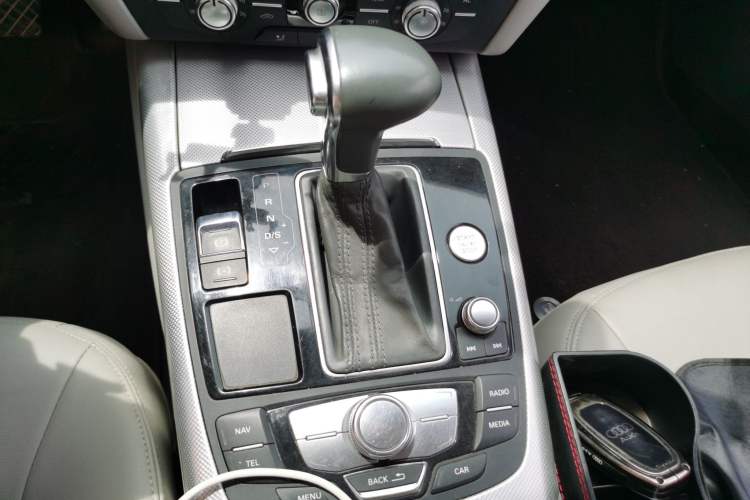 Used Audi A6L 2012 TFSI Standard Model Gear Lever