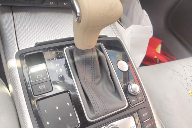 Used Audi A6L 2012 TFSI Standard Model Gear Lever