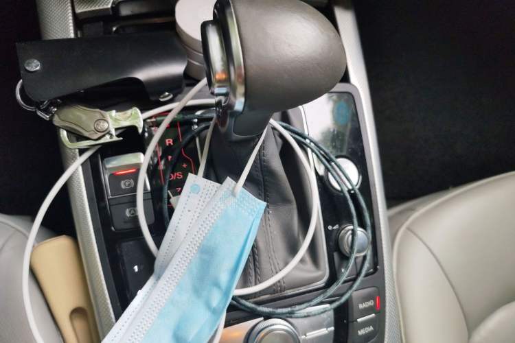 Used Audi A6L 2012 30 FSI Comfort Model Gear Lever
