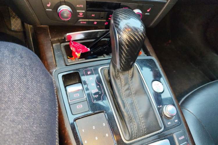 Used Audi A6L 2012 30 FSI Comfort Model Gear Lever