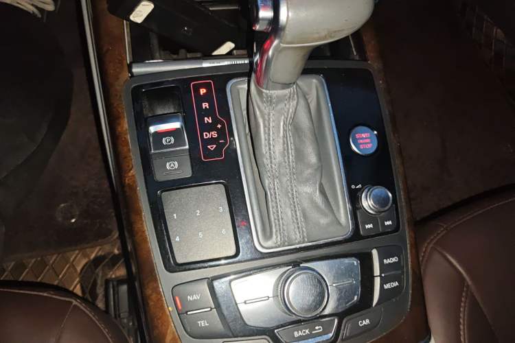 Used Audi A6L 2012 30 FSI Comfort Model Gear Lever