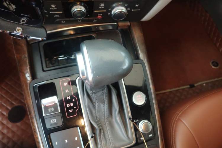 Used Audi A6L 2012 TFSI Standard Model Gear Lever