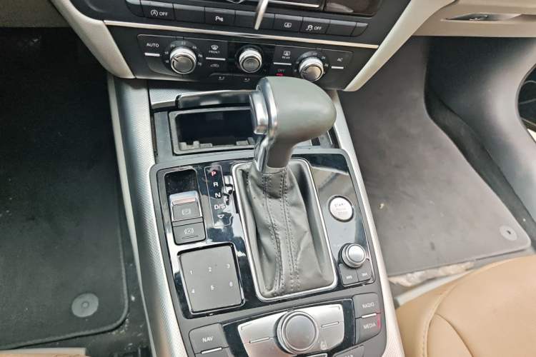 Used Audi A6L 2012 TFSI Standard Model Gear Lever