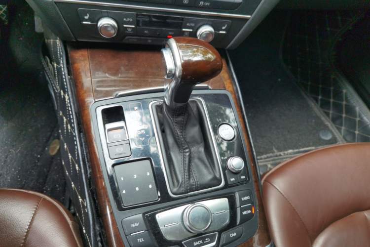 Used Audi A6L 2012 30 FSI Comfort Model Gear Lever