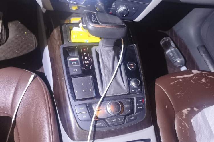 Used Audi A6L 2012 TFSI Standard Model Gear Lever