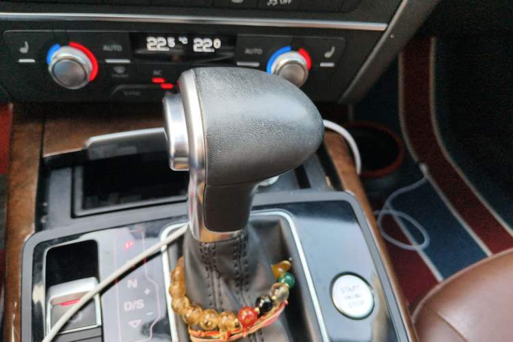 Used Audi A6L 2012 30 FSI Comfort Model Gear Lever