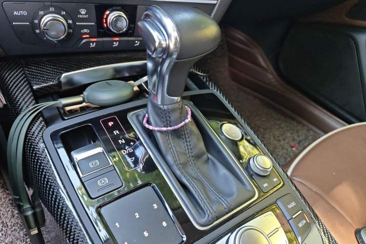 Used Audi A6L 2012 30 FSI Comfort Model Gear Lever