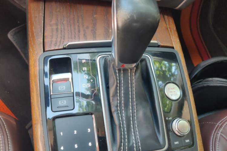 Used Audi A6L 2012 30 FSI Comfort Model Gear Lever