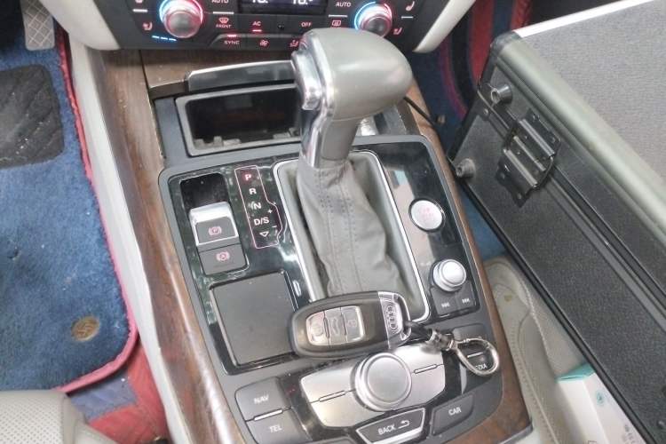 Used Audi A6L 2012 35 FSI Luxury Model Gear Lever