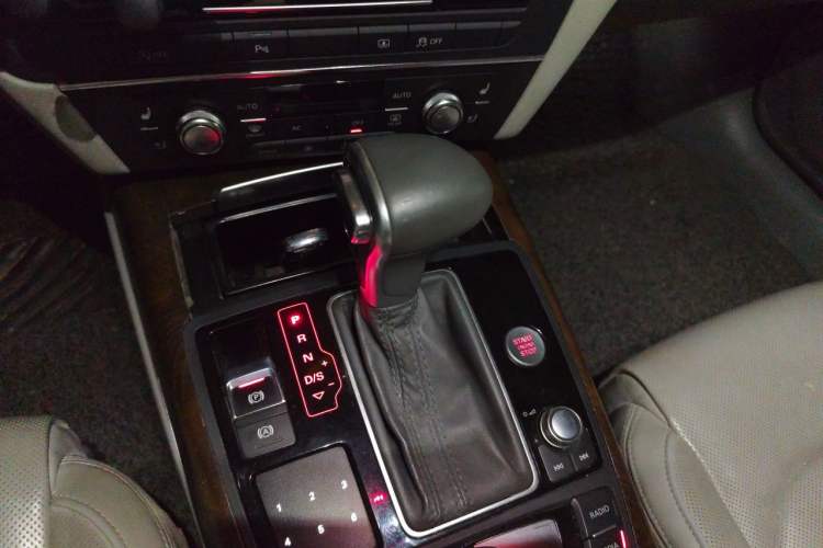 Used Audi A6L 2012 50 TFSI quattro Luxury Model Gear Lever