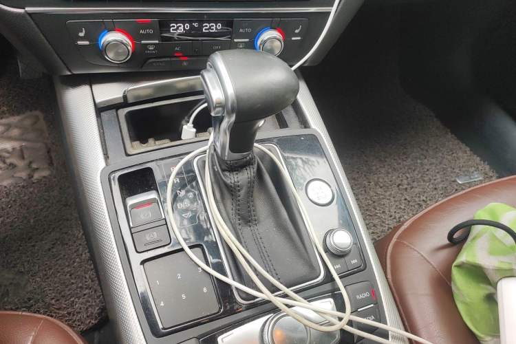Used Audi A6L 2012 30 FSI Comfort Model Gear Lever