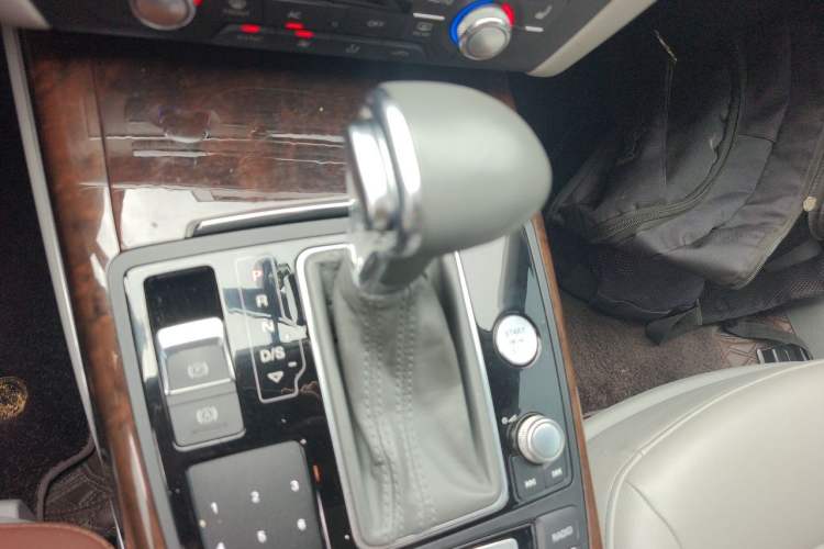 Used Audi A6L 2012 30 FSI Luxury Model Gear Lever