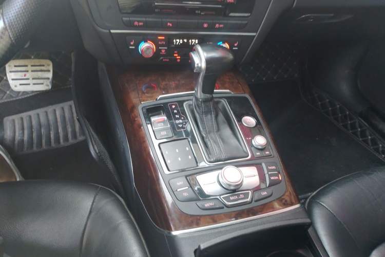 Used Audi A6L 2012 30 FSI Comfort Model Gear Lever