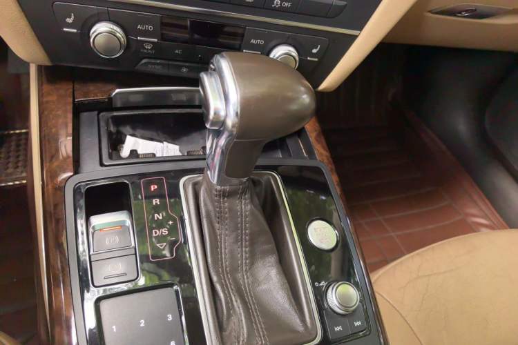 Used Audi A6L 2012 30 FSI Luxury Model Gear Lever