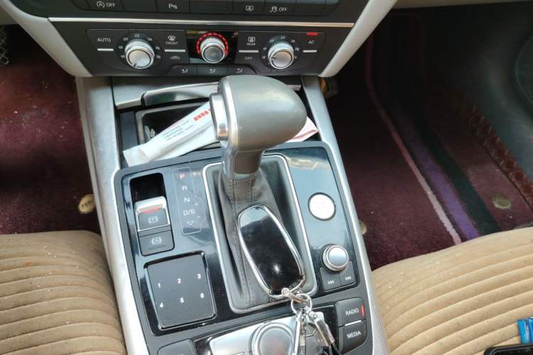 Used Audi A6L 2012 TFSI Standard Model Gear Lever