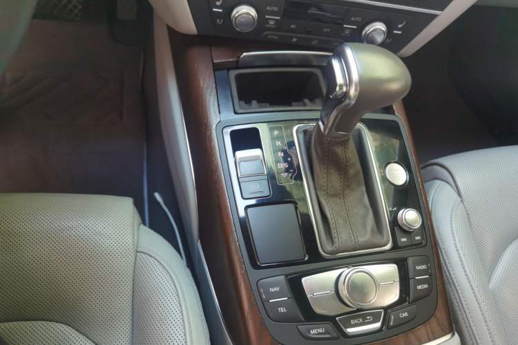 Used Audi A6L 2012 50 TFSI quattro Luxury Model Gear Lever