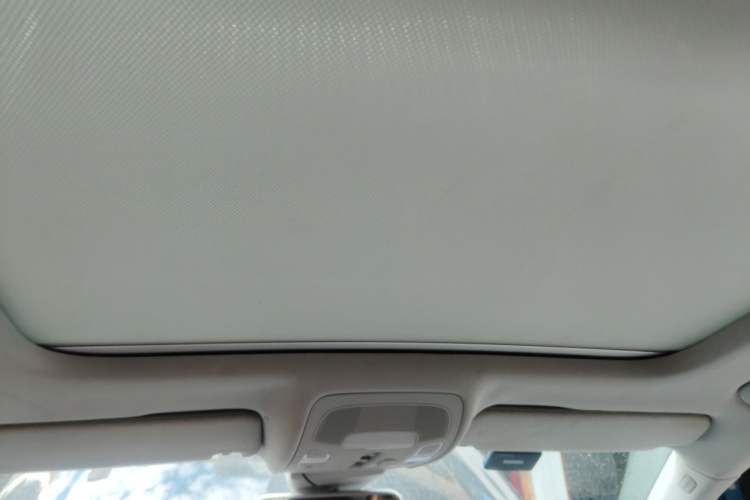 Used Audi A6L 2012 35 FSI quattro Luxury Model Headliner