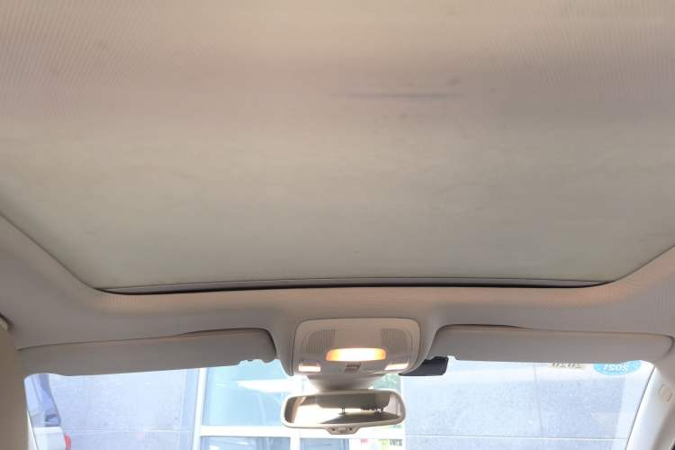 Used Audi A6L 2012 35 FSI Luxury Model Headliner