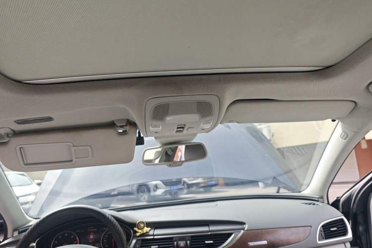 Used Audi A6L 2012 35 FSI quattro Luxury Model Headliner