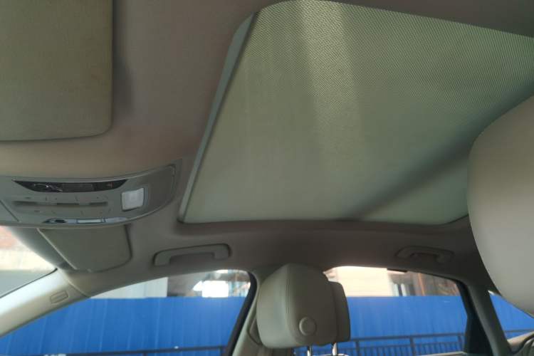 Used Audi A6L 2012 50 TFSI quattro Luxury Model Headliner