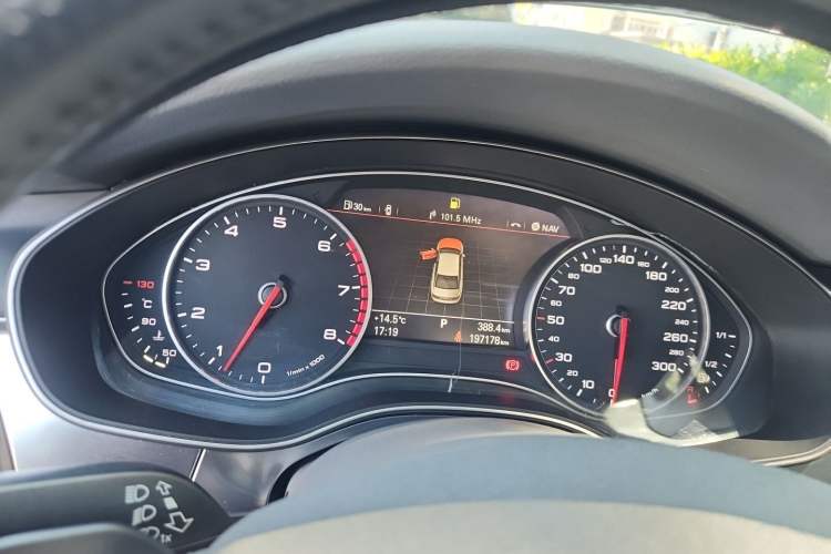 Used Audi A6L 2012 TFSI Standard Model Instrument Cluster