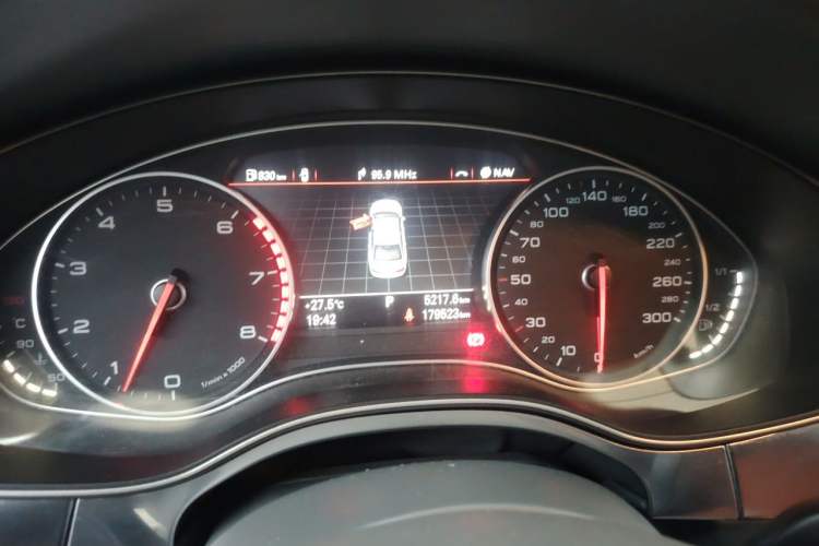 Used Audi A6L 2012 TFSI Standard Model Instrument Cluster