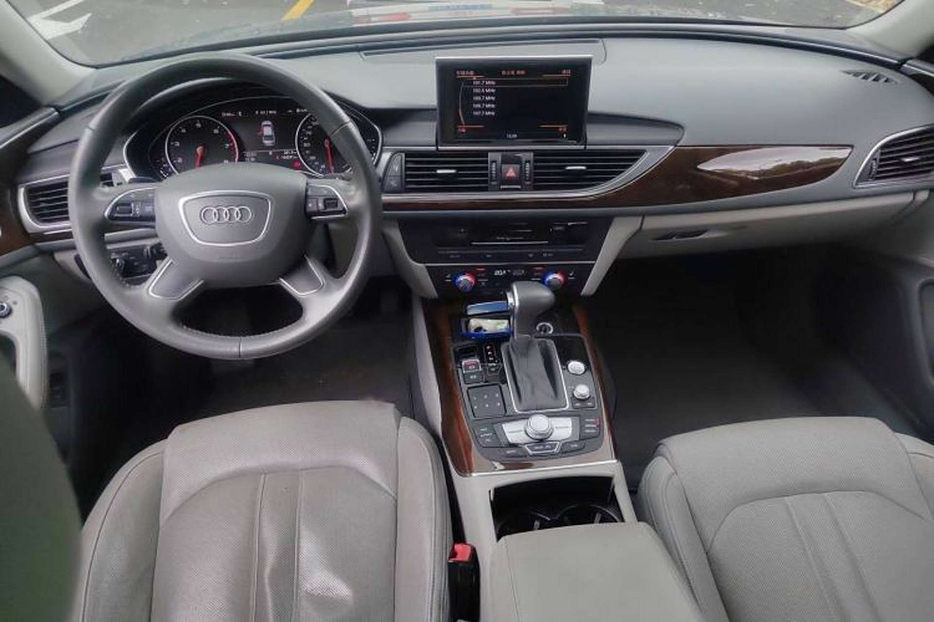 Used Audi A6L 2012 35 FSI Comfort Model Interior 2