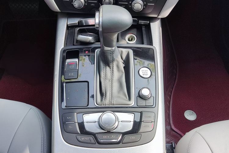 Used Audi A6L 2012 30 FSI Technology Edition Interior 5