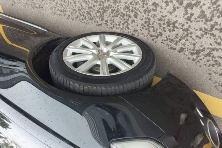 Used Audi A6L 2012 35 FSI Luxury Model Left Front Wheel Hub