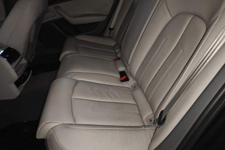 Used Audi A6L 2012 TFSI Standard Model Left Rear Seat