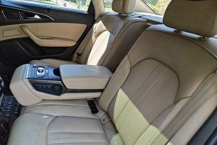 Used Audi A6L 2012 50 TFSI quattro Luxury Model Left Rear Seat