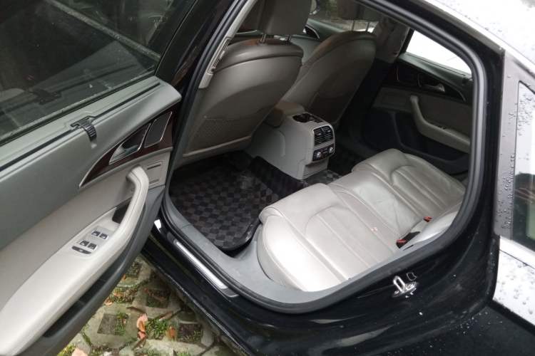 Used Audi A6L 2012 35 FSI Comfort Model Left Rear Seat