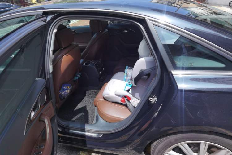 Used Audi A6L 2012 35 FSI Comfort Model Left Rear Seat