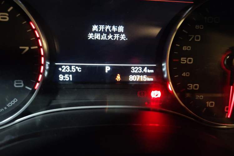 Used Audi A6L 2012 35 FSI Comfort Model Odometer Close Up