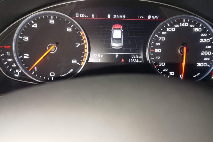 Used Audi A6L 2012 30 FSI Comfort Model Odometer Close Up
