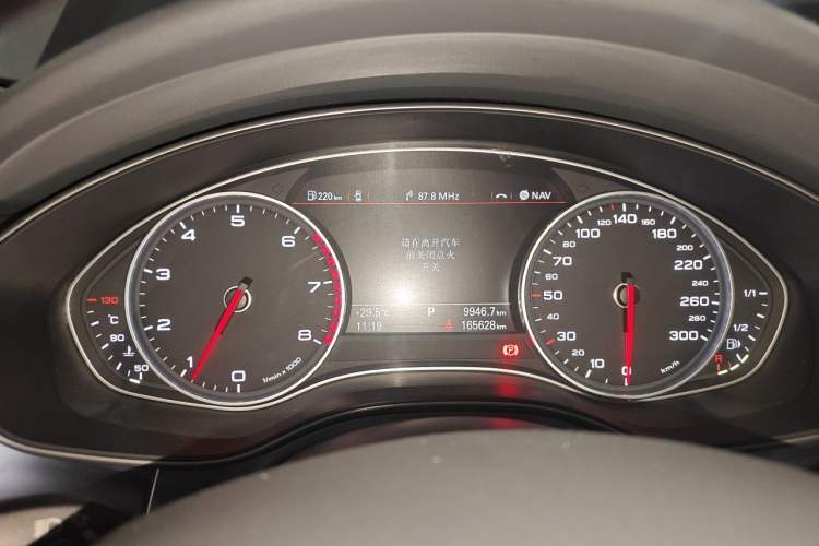 Used Audi A6L 2012 TFSI Standard Model Odometer Close Up