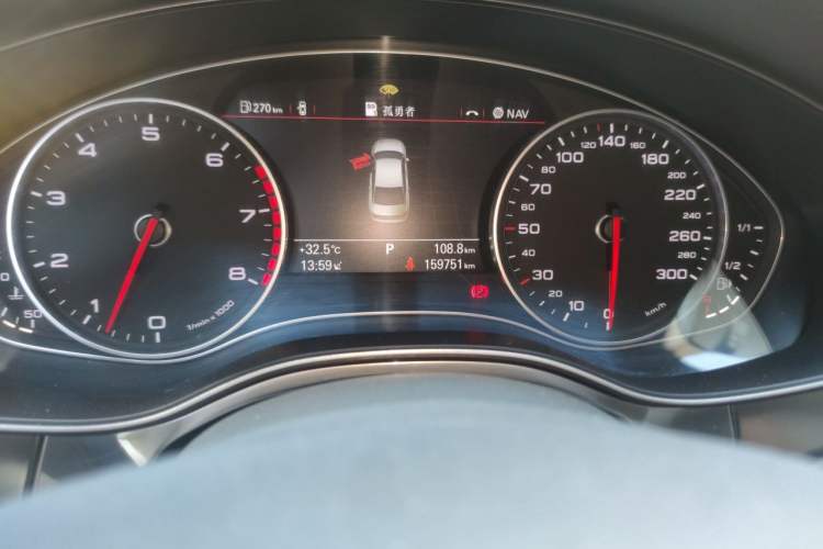 Used Audi A6L 2012 30 FSI Luxury Model Odometer Close Up