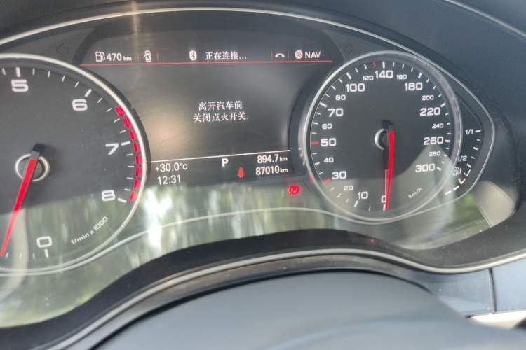 Used Audi A6L 2012 30 FSI Technology Edition Odometer Close Up