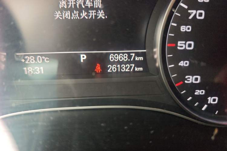 Used Audi A6L 2012 30 FSI Technology Edition Odometer Close Up