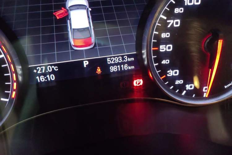 Used Audi A6L 2012 30 FSI Technology Edition Odometer Close Up