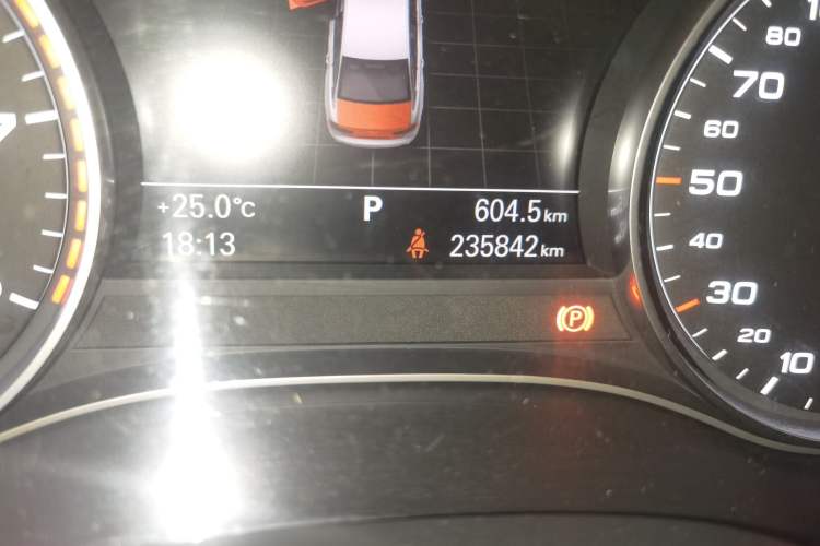 Used Audi A6L 2012 30 FSI Technology Edition Odometer Close Up
