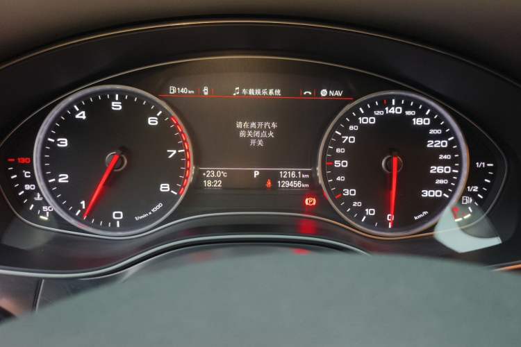 Used Audi A6L 2012 TFSI Standard Model Odometer Close Up