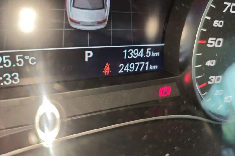Used Audi A6L 2012 30 FSI Comfort Model Odometer Close Up